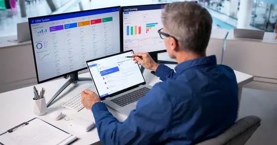 Arrêtez de tout suivre : concentrez-vous sur les indicateurs marketing qui génèrent des revenus