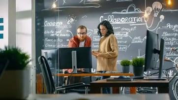 Comment réutiliser le contenu sur plusieurs canaux sans perdre la voix de votre marque