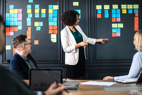 débat Marketing interne ou agence marketing